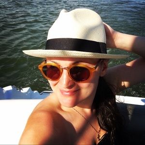 Meet your Posher, Marina